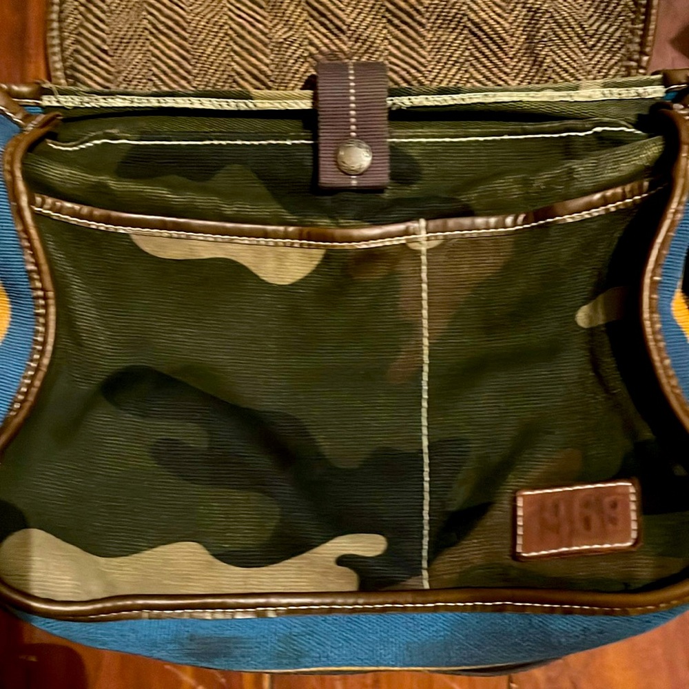 Gap messenger bag camouflage and tweed herringbone great condition